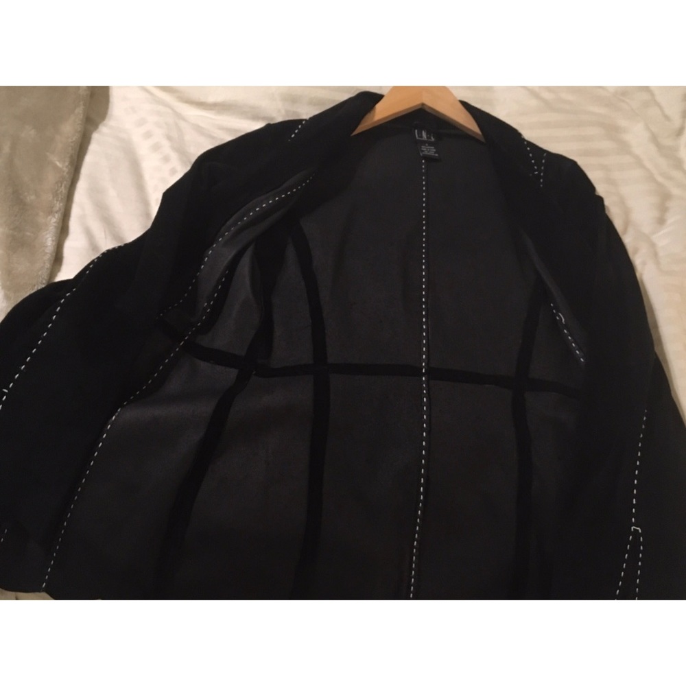 100% Leather Jacket - Picture 5 of 5